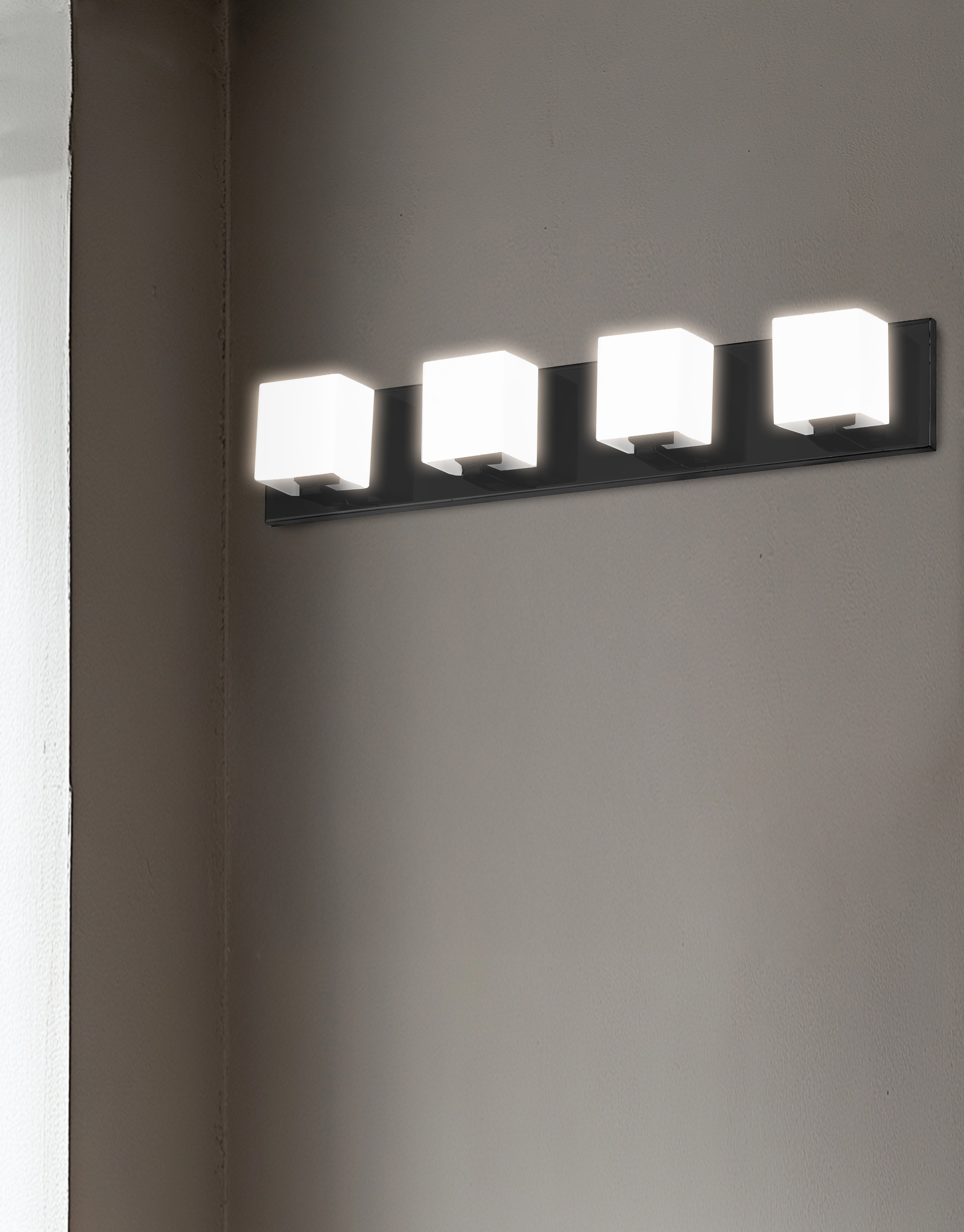 4LT Halogen Vanity, MB w/ WH Glass