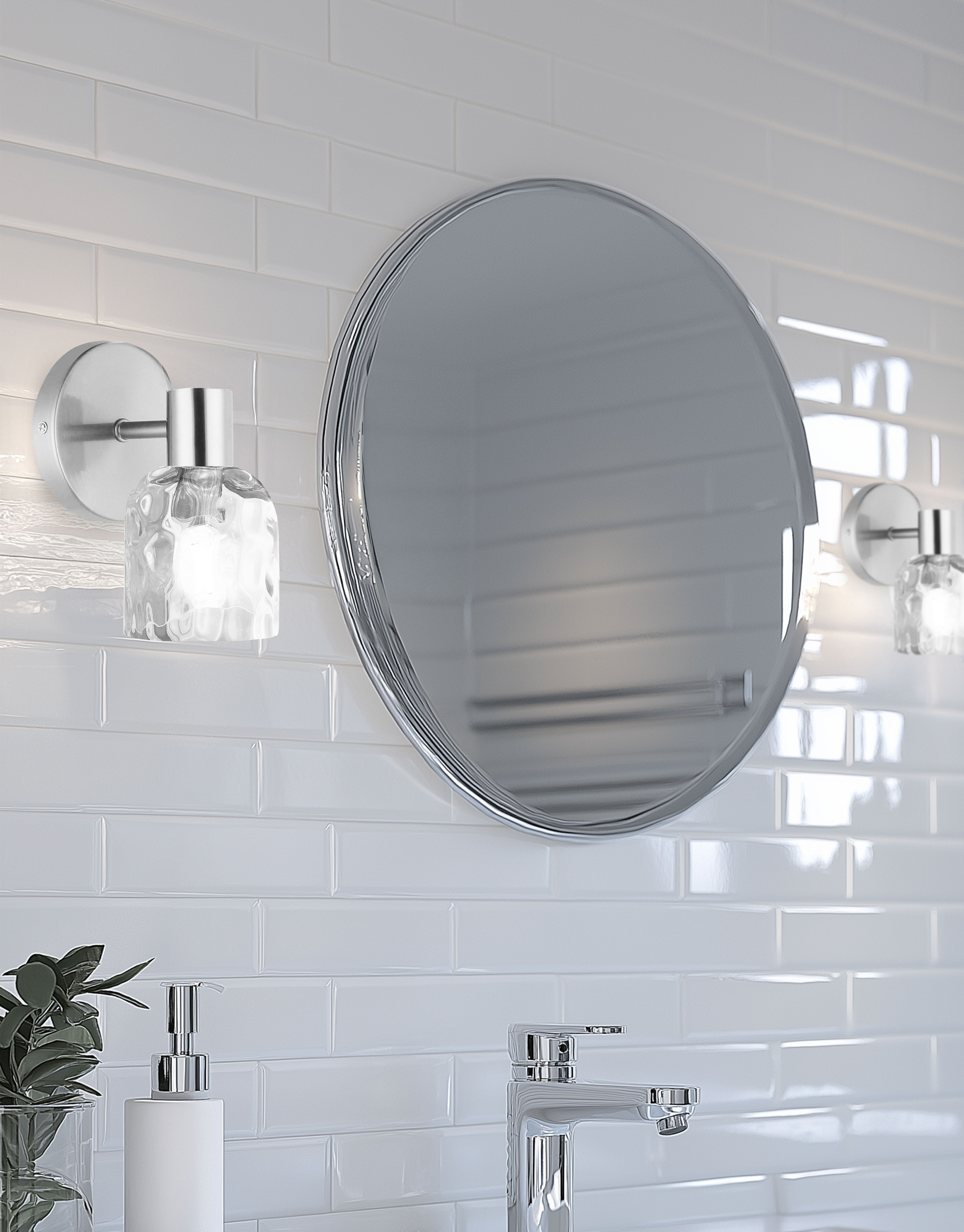 1LT Wall Sconce, PC w/ CLR Water Glass