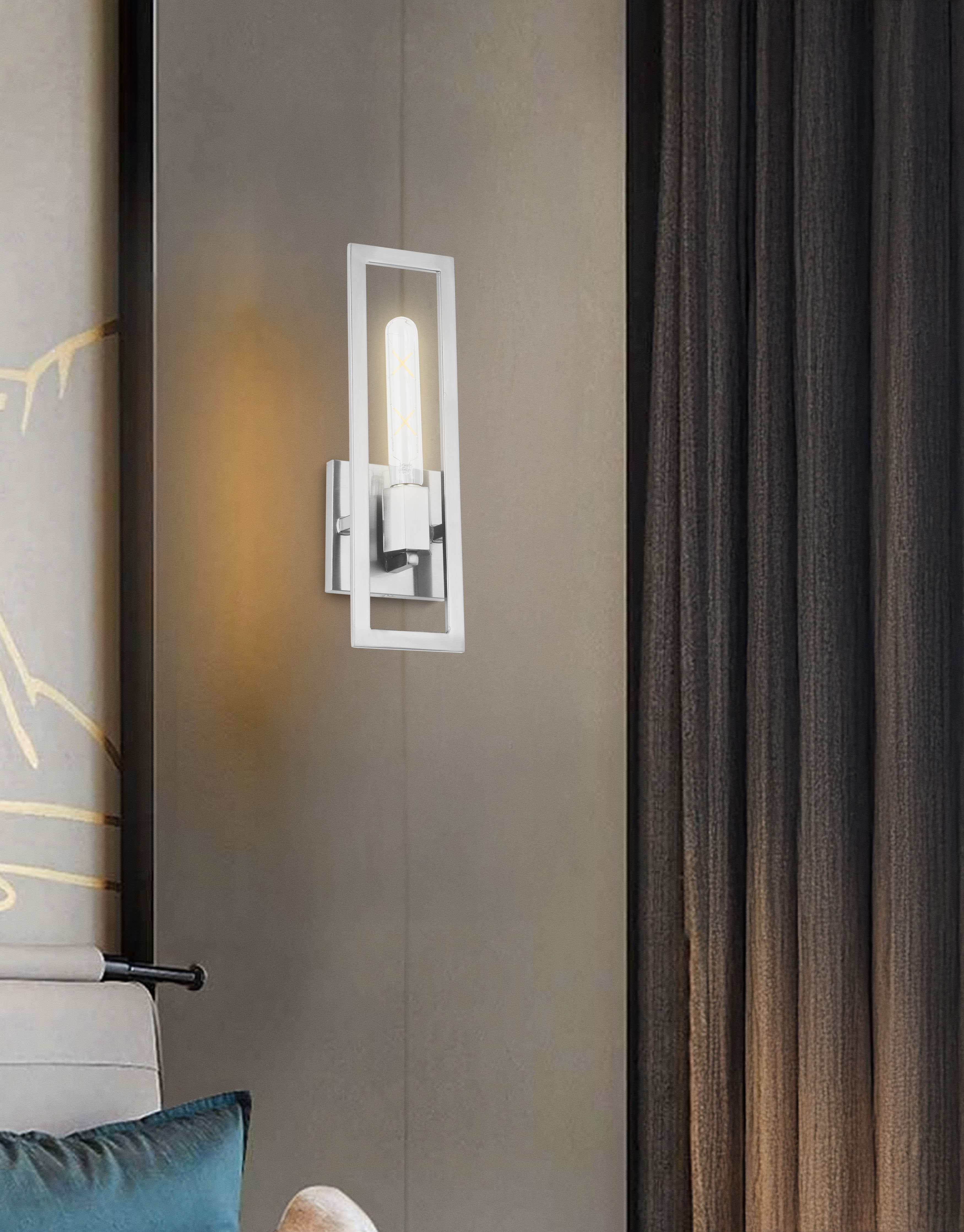 1LT Incandescent Wall Sconce, PC